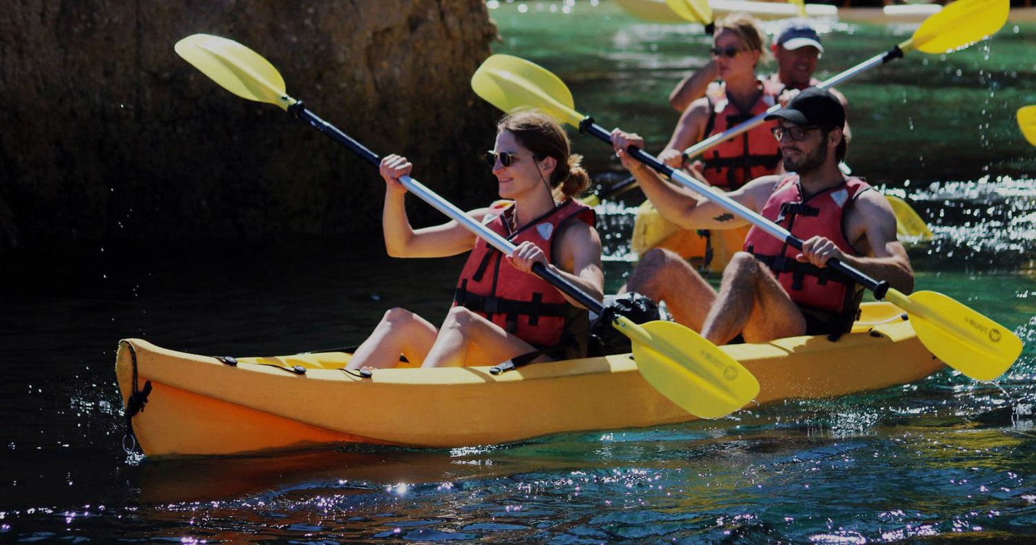 Kayak nas Grutas de Lagos